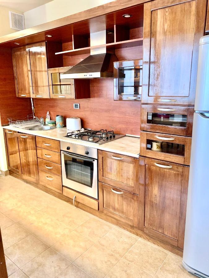 Apartment Amiryan エレバン エクステリア 写真